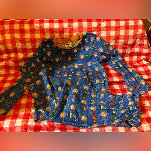 Blippi pajamas - Picture 4 of 4